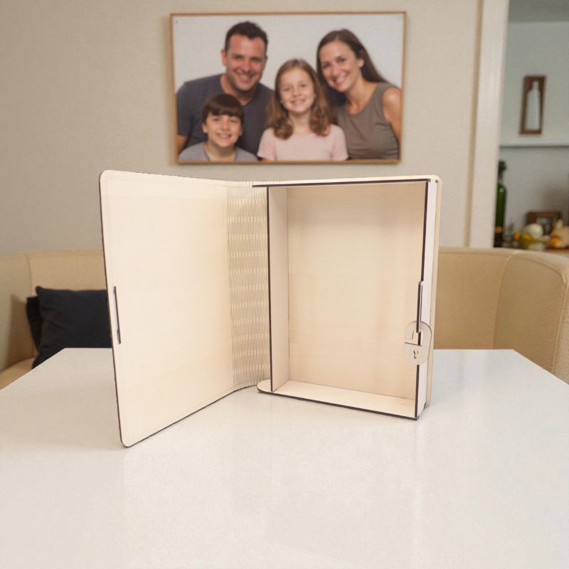 Boite à souvenir personnalisée - Grand livre en bois