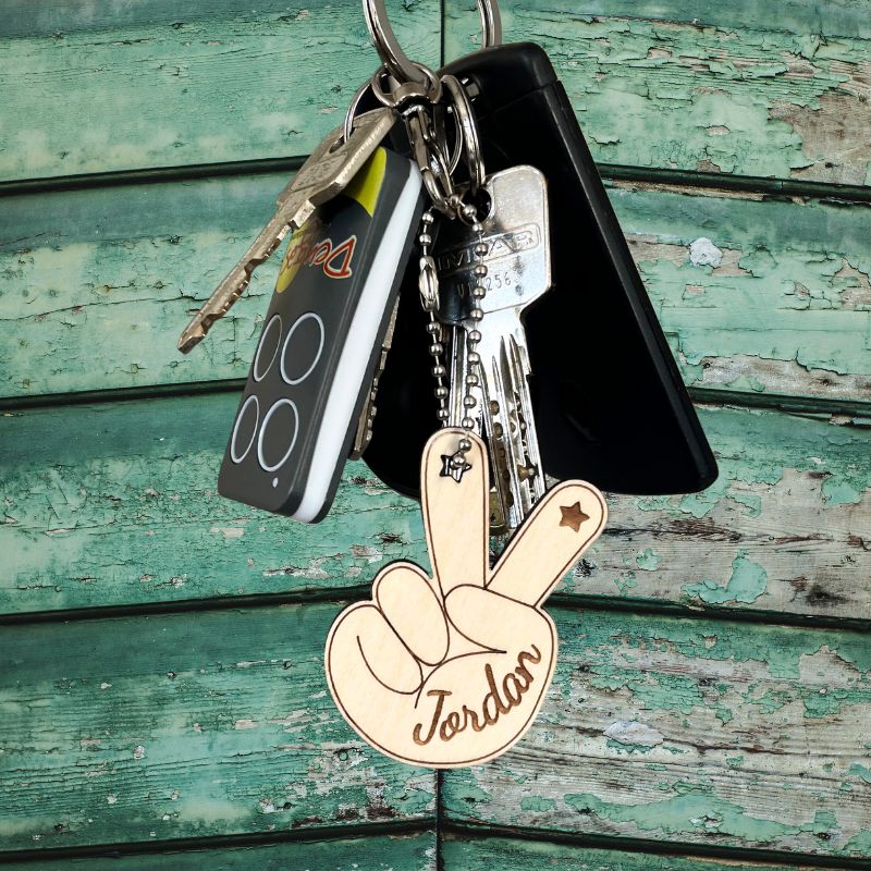 Porte-Clés en Bois Personnalisé – happy