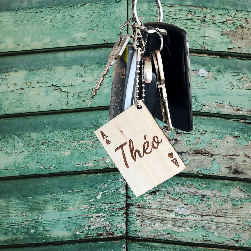 Porte-Clés en Bois Personnalisé – Carte AS de pique