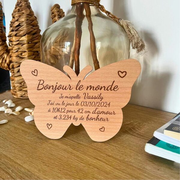 Papillon en bois personnalisé cadeau naissance bébé