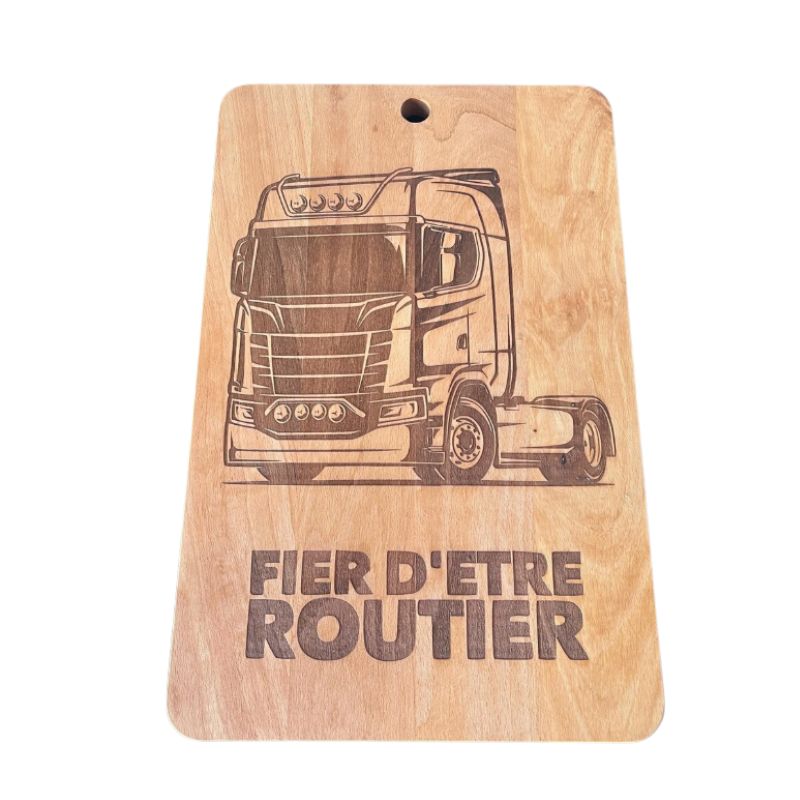 Planche à découper en bois – Un cadeau unique et durable